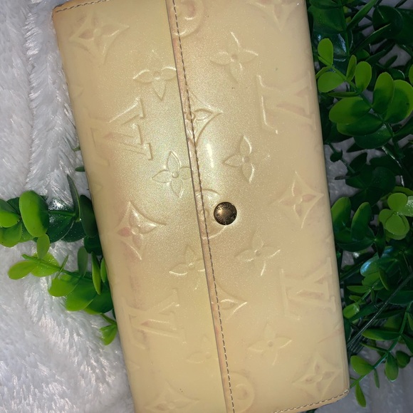 Louis Vuitton Monogram Vernis Portefeuille Sarah M91466 Long Wallet Unisex - Picture 4 of 13